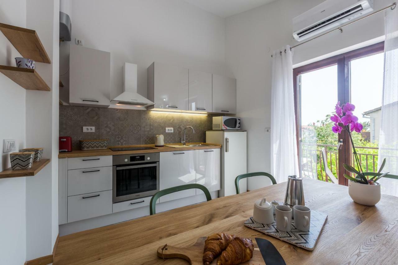 Apartment Lungera Pula Buitenkant foto